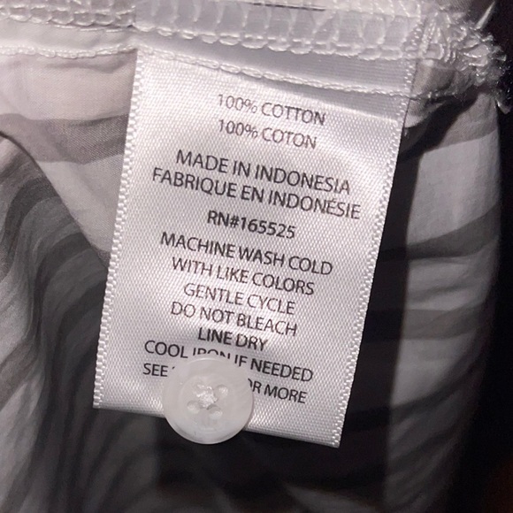 Lola River button down shirt. A little oversized imo size S NWOT - Picture 6 of 7